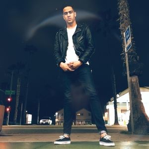 Meet your Posher, Devin